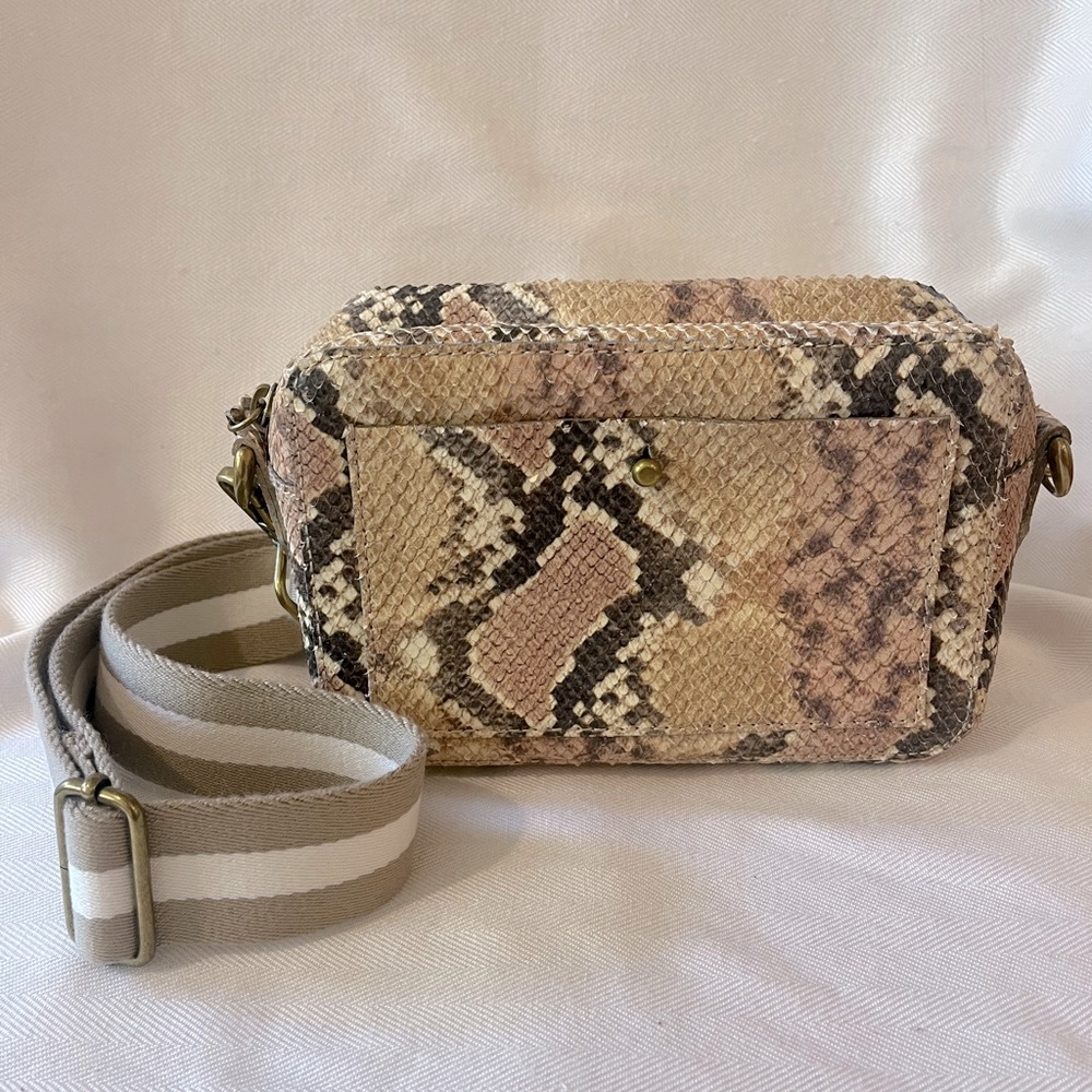 Madewell The Transport Camera Bag snake‎ embossed, both straps included, …